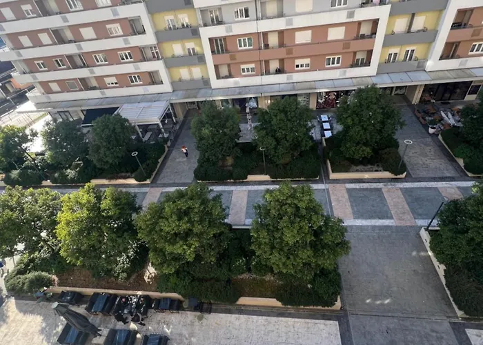 White Homes 45 • Point Daire Podgoriçe